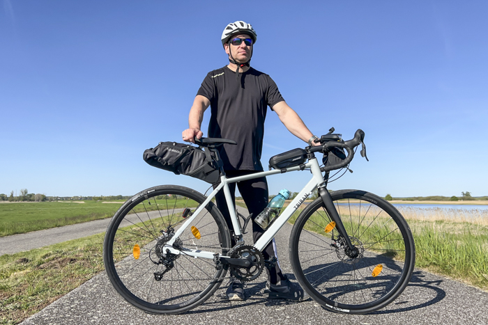 Mein Rennrad, welches mich zwishen den Lücken der Radreise fit halten soll